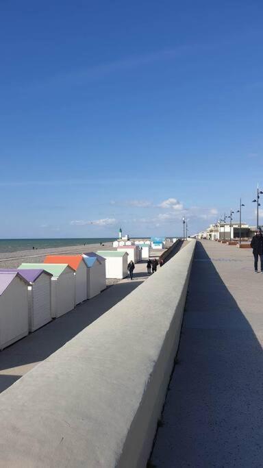 Notre Nid - Grande Terrasse Privee En Bord De Mer, Au Coeur Du Quartier Historique Du Treport ! Wifi Le Treport Exterior photo